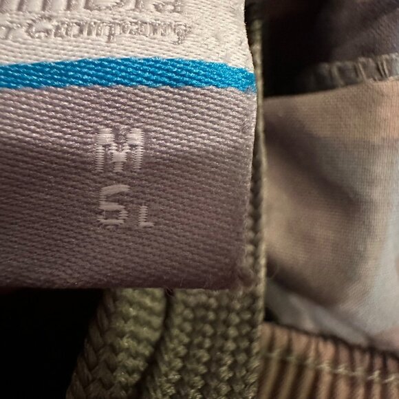 COLUMBIA WOMENS CAMOFLAUGE PULL ON SHORTS MEDIUM - Picture 5 of 7